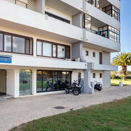 Altido Lovely Flat With Balcony And Sea View Apartamento *