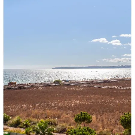 Altido Lovely Flat With Balcony And Sea View Apartamento *