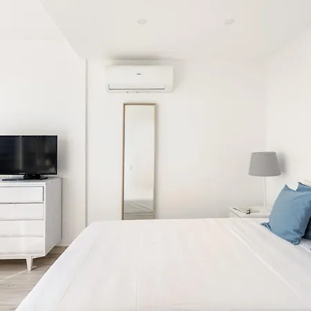 Altido Lovely Flat With Balcony And Sea View Alvor